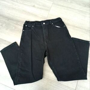 RIDERS WOMEN'S STRAIGHT LEG JEANS